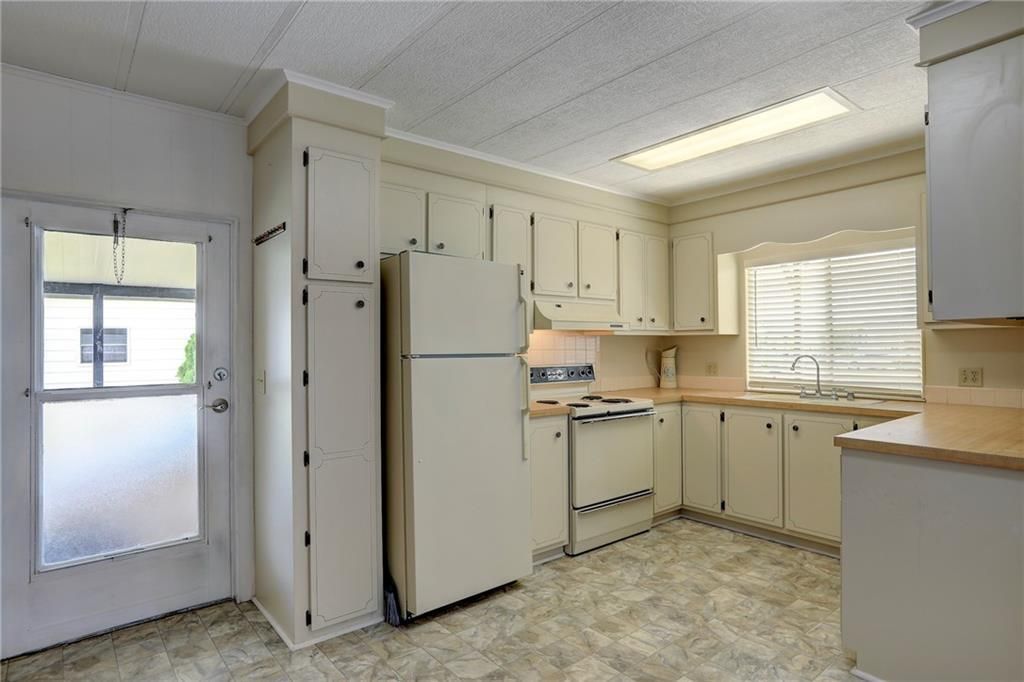 En Venta: $177,000 (2 camas, 2 baños, 1056 Pies cuadrados)