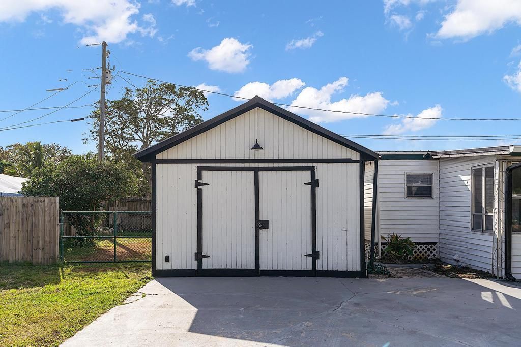 待售: $234,900 (2 贝兹, 2 浴室, 960 平方英尺)