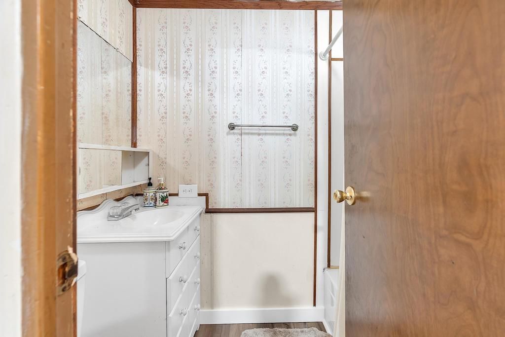 待售: $234,900 (2 贝兹, 2 浴室, 960 平方英尺)