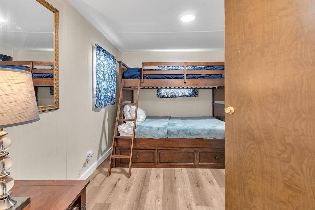 待售: $234,900 (2 贝兹, 2 浴室, 960 平方英尺)