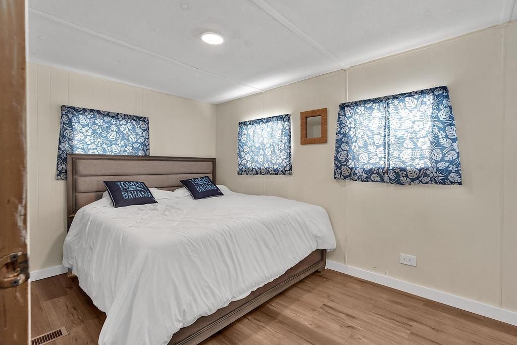 待售: $234,900 (2 贝兹, 2 浴室, 960 平方英尺)