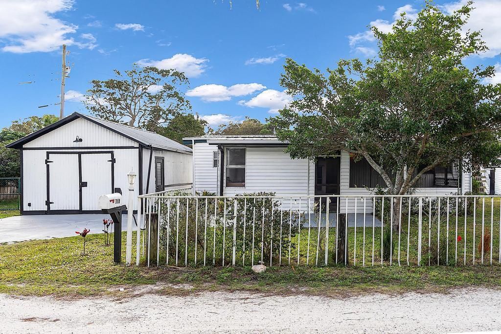 待售: $234,900 (2 贝兹, 2 浴室, 960 平方英尺)