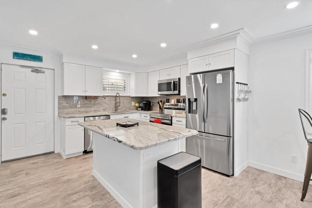 待售: $525,000 (2 贝兹, 2 浴室, 1000 平方英尺)