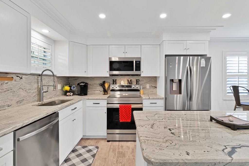 待售: $525,000 (2 贝兹, 2 浴室, 1000 平方英尺)