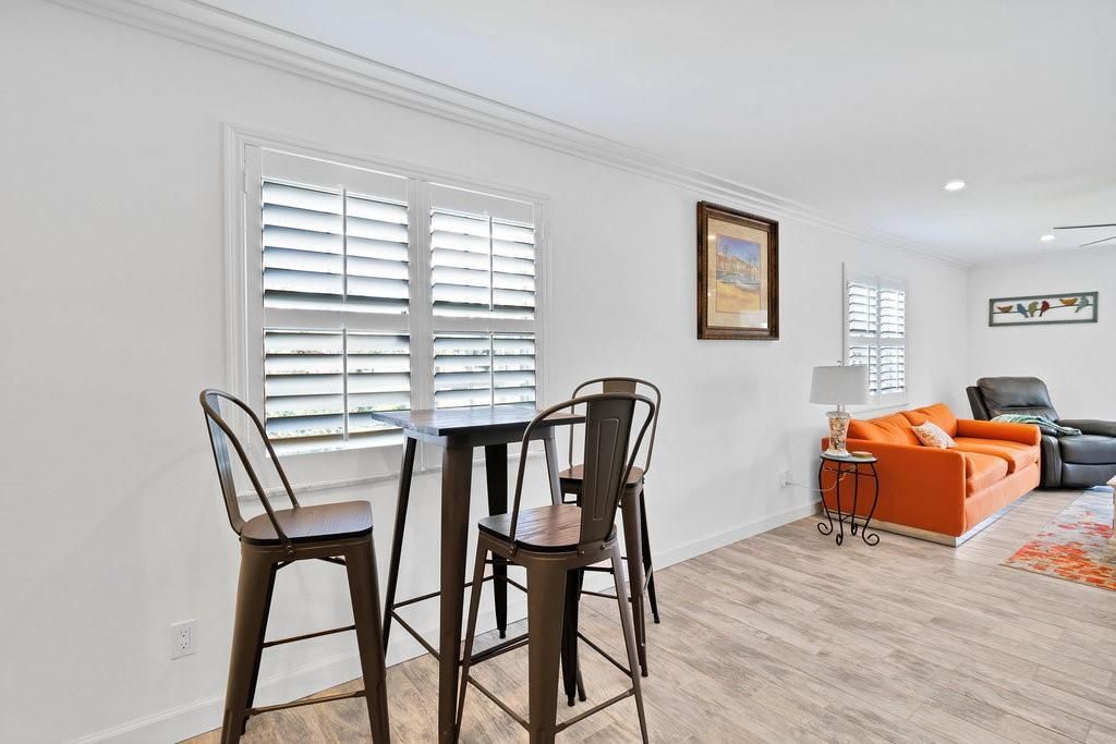 待售: $525,000 (2 贝兹, 2 浴室, 1000 平方英尺)