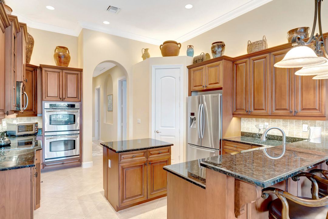 Active With Contract: $898,800 (4 beds, 3 baths, 3422 Square Feet)