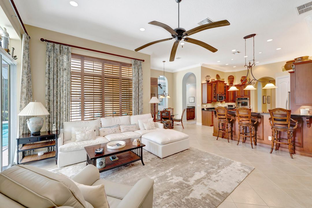 Active With Contract: $898,800 (4 beds, 3 baths, 3422 Square Feet)