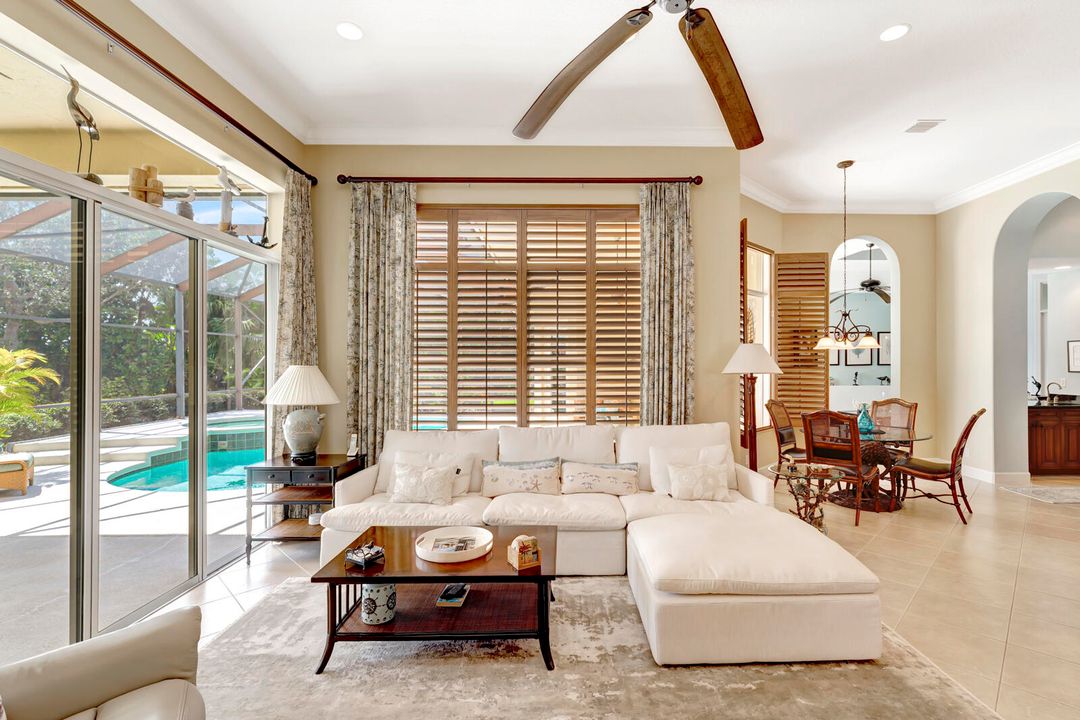 Active With Contract: $898,800 (4 beds, 3 baths, 3422 Square Feet)