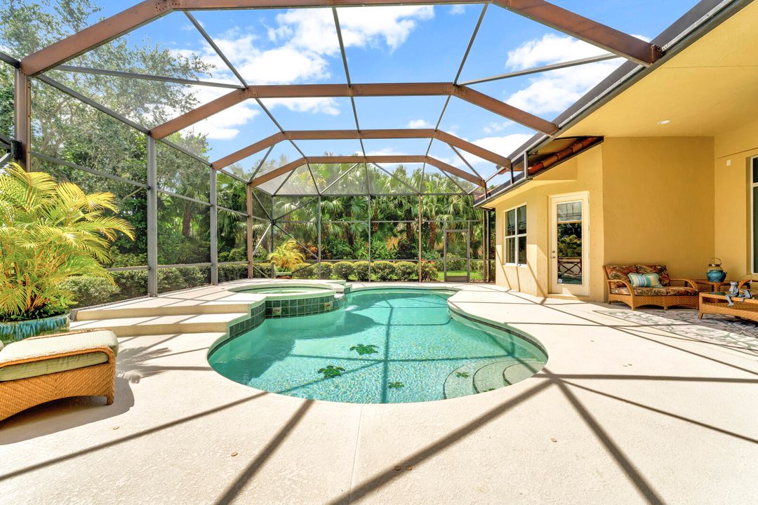 Active With Contract: $898,800 (4 beds, 3 baths, 3422 Square Feet)