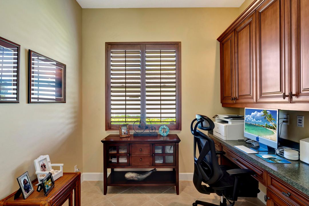 Active With Contract: $898,800 (4 beds, 3 baths, 3422 Square Feet)