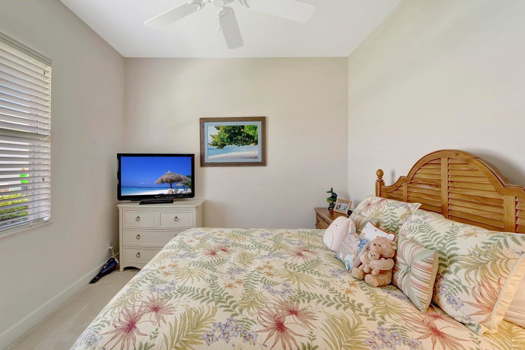 Active With Contract: $898,800 (4 beds, 3 baths, 3422 Square Feet)