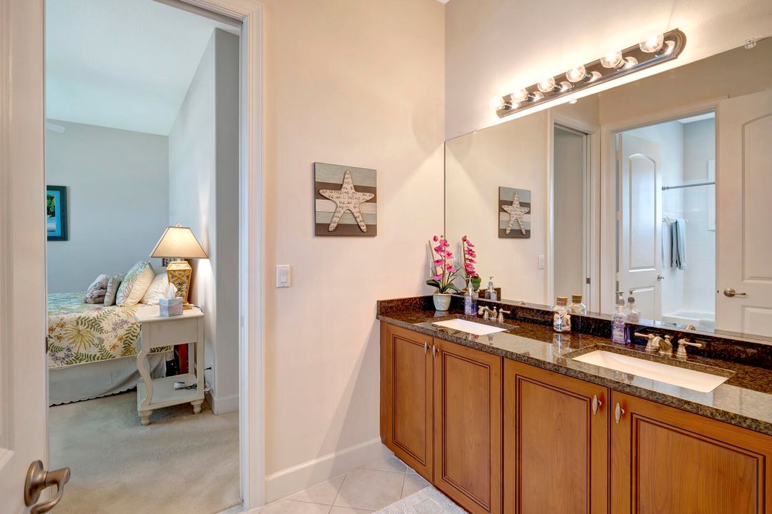 Active With Contract: $898,800 (4 beds, 3 baths, 3422 Square Feet)