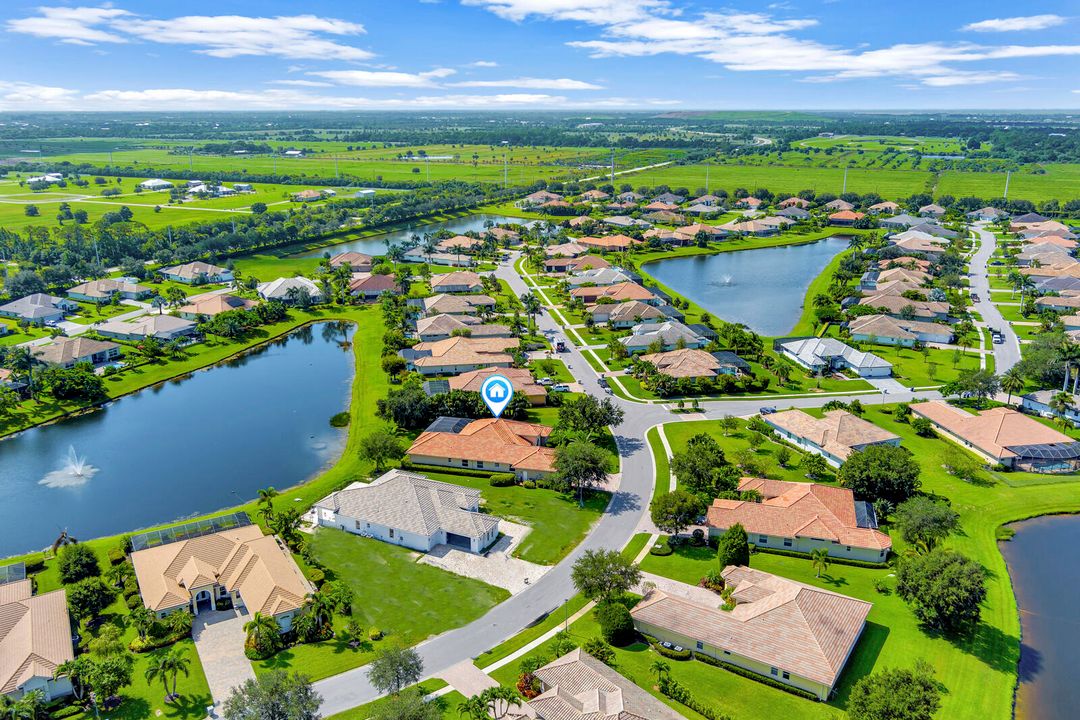 Active With Contract: $898,800 (4 beds, 3 baths, 3422 Square Feet)