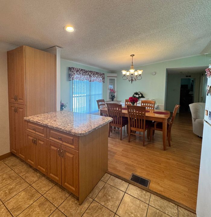 For Sale: $44,900 (2 beds, 2 baths, 1400 Square Feet)