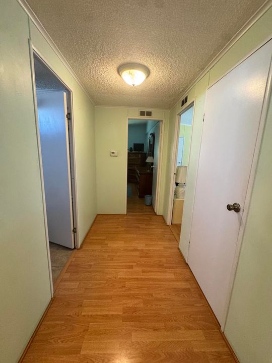 For Sale: $44,900 (2 beds, 2 baths, 1400 Square Feet)