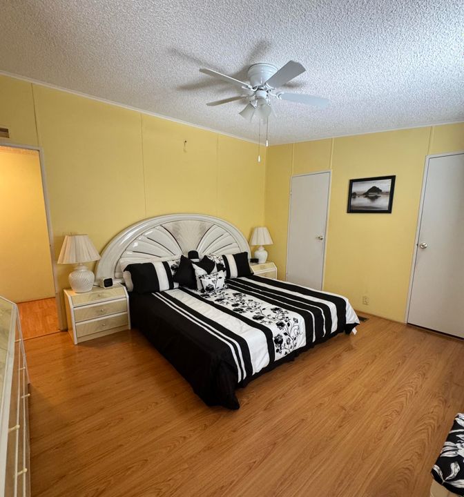 For Sale: $44,900 (2 beds, 2 baths, 1400 Square Feet)