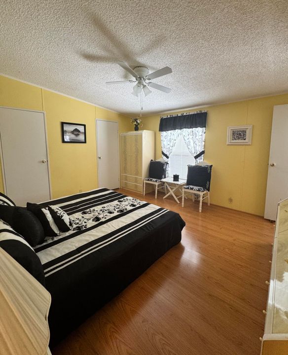 For Sale: $44,900 (2 beds, 2 baths, 1400 Square Feet)