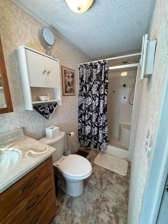 For Sale: $44,900 (2 beds, 2 baths, 1400 Square Feet)