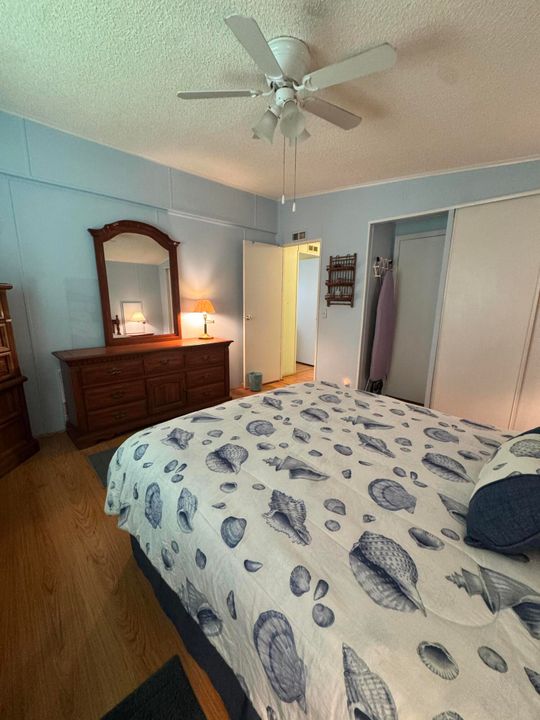 For Sale: $44,900 (2 beds, 2 baths, 1400 Square Feet)