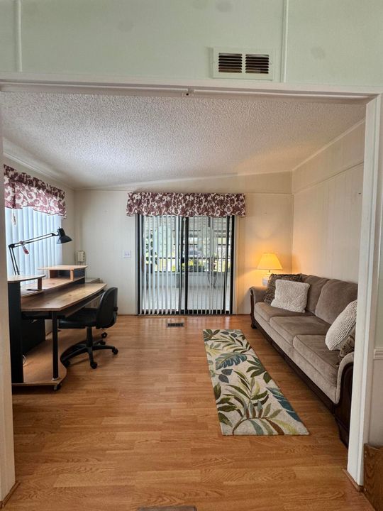 For Sale: $44,900 (2 beds, 2 baths, 1400 Square Feet)