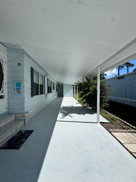 For Sale: $44,900 (2 beds, 2 baths, 1400 Square Feet)