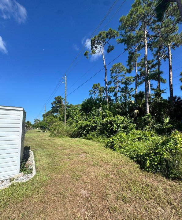 For Sale: $44,900 (2 beds, 2 baths, 1400 Square Feet)