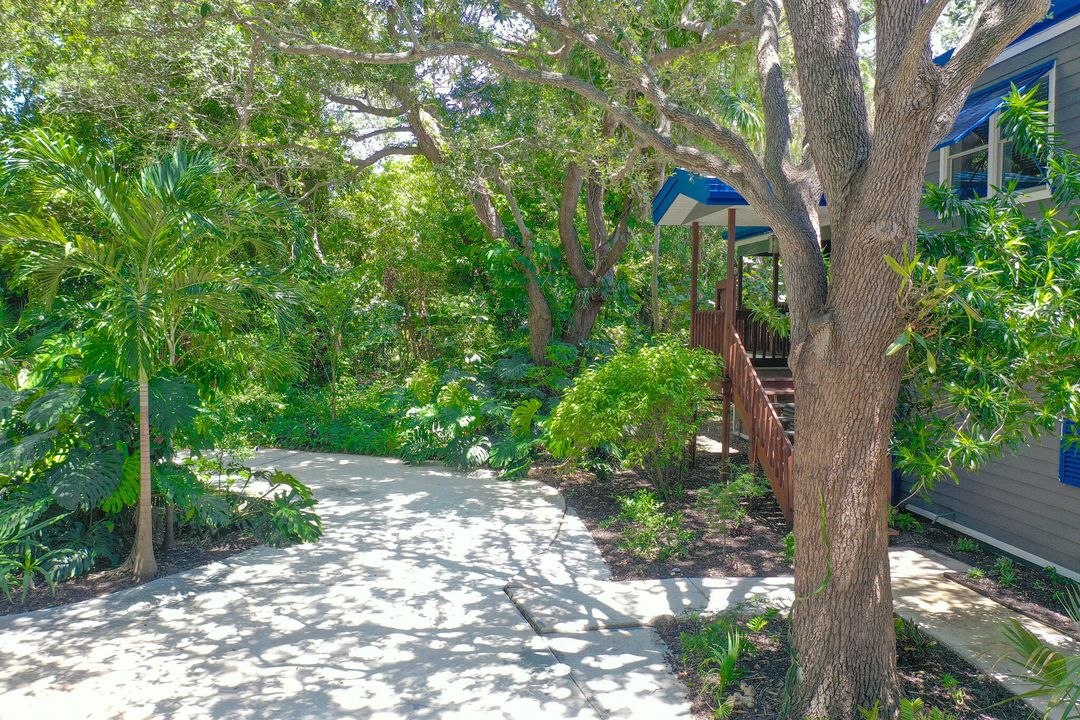 Под контрактом: $1,000,000 (4 спален, 4 ванн, 2480 Квадратных фут)