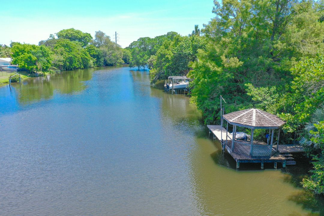 Под контрактом: $1,000,000 (4 спален, 4 ванн, 2480 Квадратных фут)