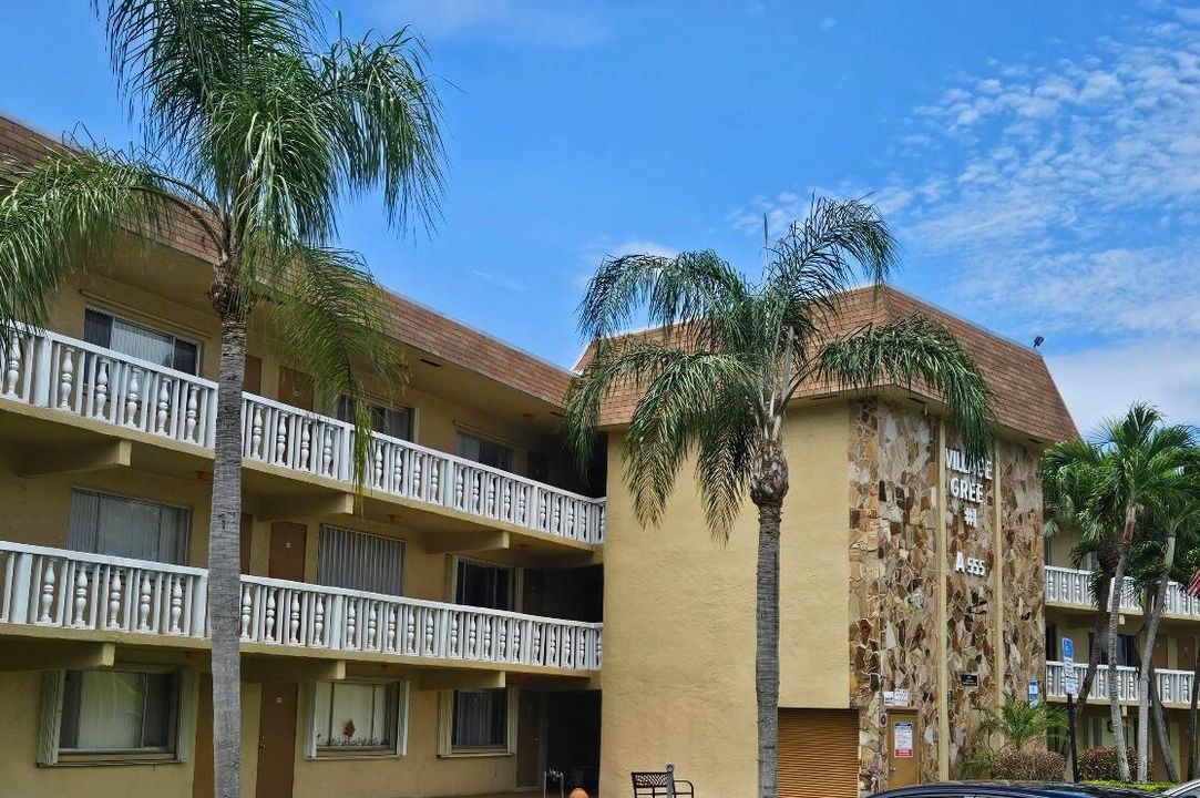 Activo con contrato: $1,550 (2 camas, 1 baños, 900 Pies cuadrados)