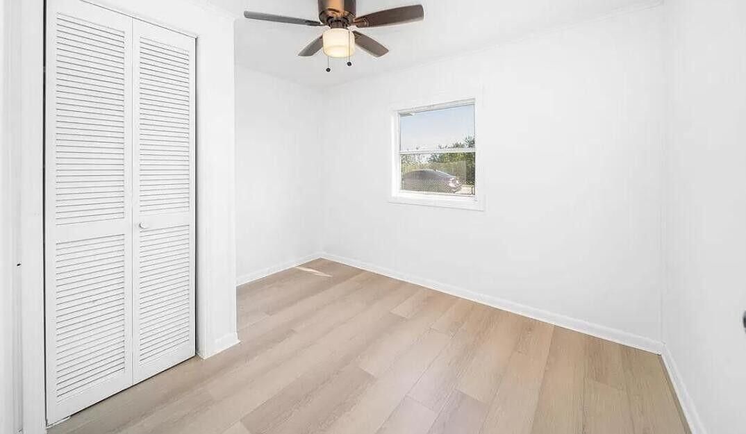 For Rent: $1,450 (3 beds, 1 baths, 760 Square Feet)