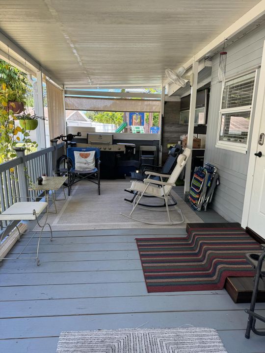 For Sale: $89,999 (3 beds, 2 baths, 1056 Square Feet)