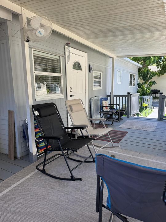 For Sale: $89,999 (3 beds, 2 baths, 1056 Square Feet)