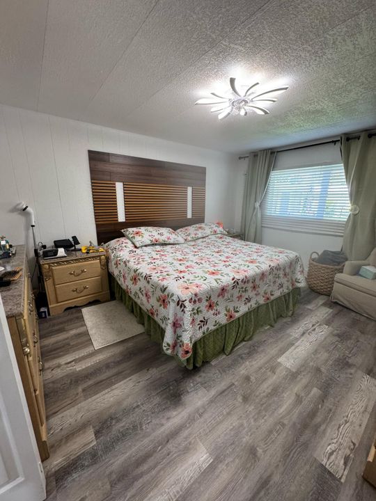 For Sale: $89,999 (3 beds, 2 baths, 1056 Square Feet)