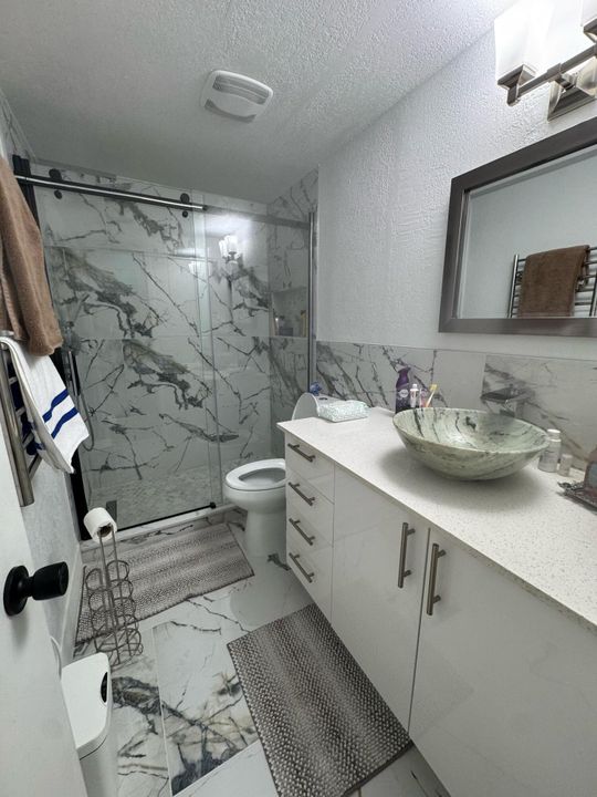 For Sale: $89,999 (3 beds, 2 baths, 1056 Square Feet)