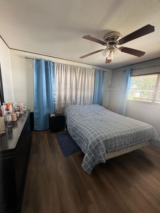 For Sale: $89,999 (3 beds, 2 baths, 1056 Square Feet)