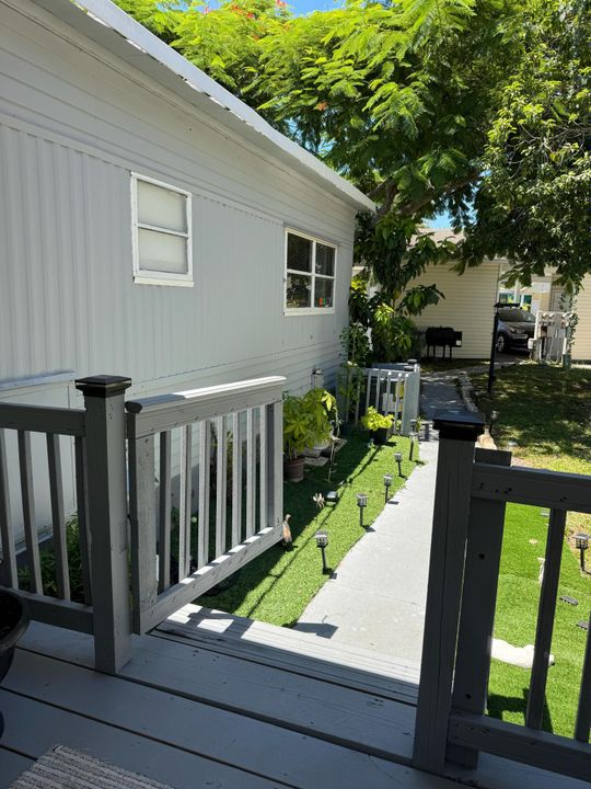 For Sale: $89,999 (3 beds, 2 baths, 1056 Square Feet)