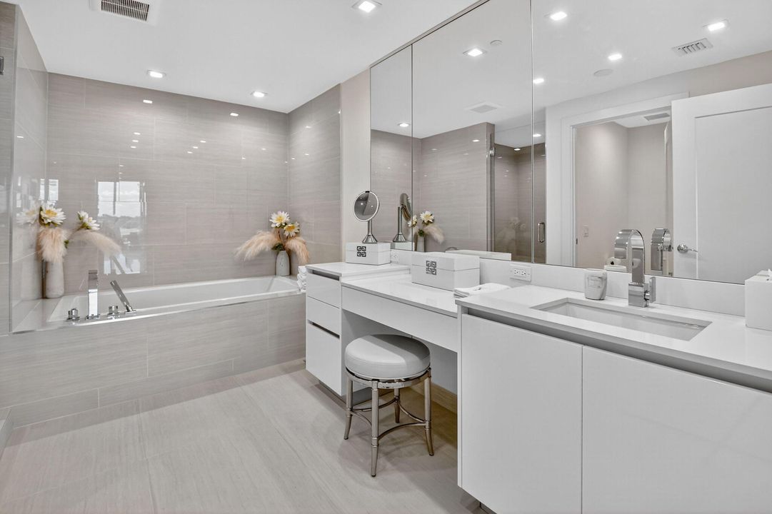 For Sale: $7,995,000 (4 beds, 6 baths, 4096 Square Feet)