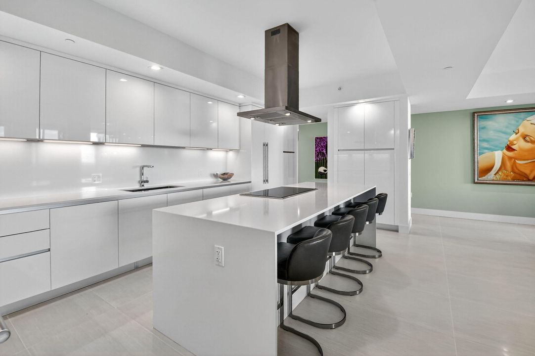 For Sale: $7,995,000 (4 beds, 6 baths, 4096 Square Feet)