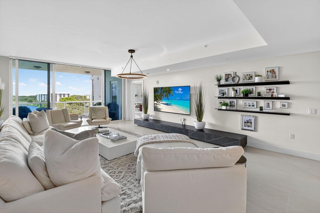 For Sale: $7,995,000 (4 beds, 6 baths, 4096 Square Feet)