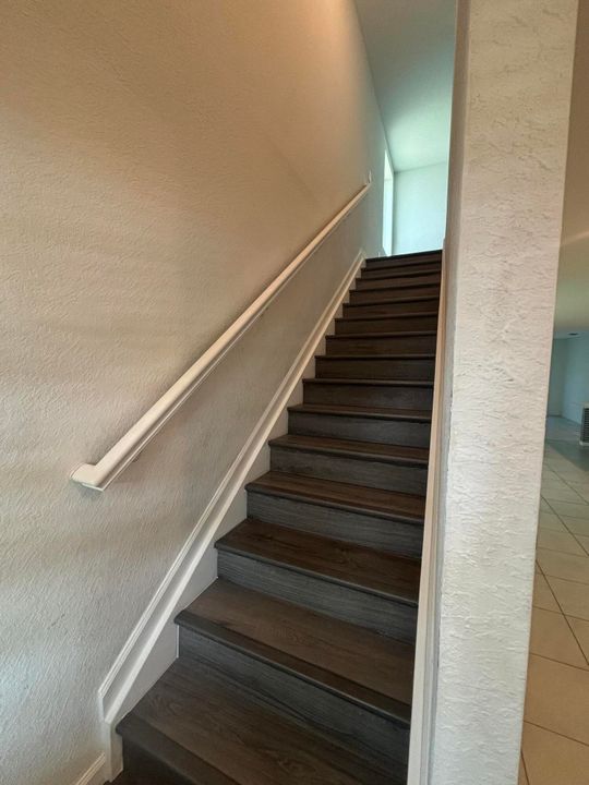 For Rent: $2,900 (6 beds, 3 baths, 2586 Square Feet)