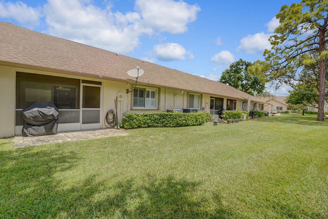 合同活跃: $389,000 (3 贝兹, 2 浴室, 1502 平方英尺)