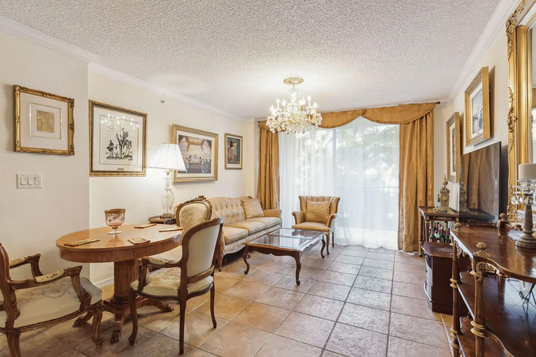 Active With Contract: $4,000 (2 beds, 2 baths, 1071 Square Feet)