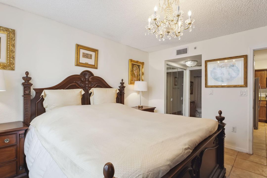 Active With Contract: $4,000 (2 beds, 2 baths, 1071 Square Feet)