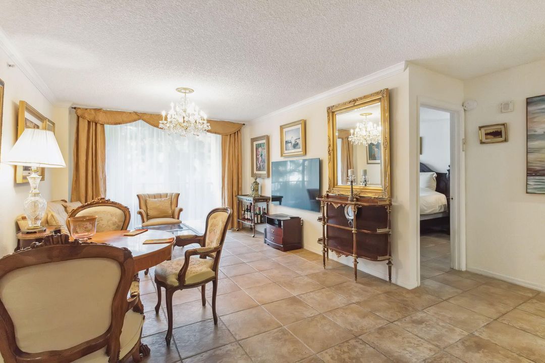 Active With Contract: $4,000 (2 beds, 2 baths, 1071 Square Feet)