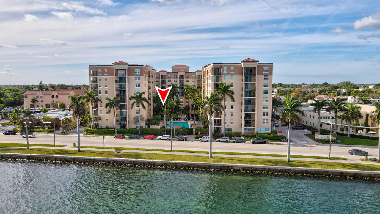 Active With Contract: $4,000 (2 beds, 2 baths, 1071 Square Feet)