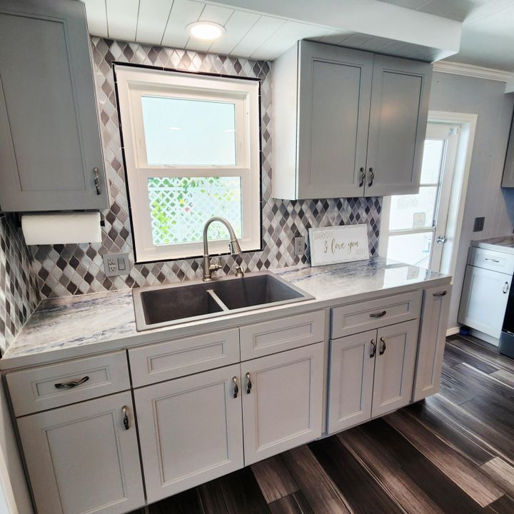 For Sale: $99,000 (2 beds, 2 baths, 1262 Square Feet)