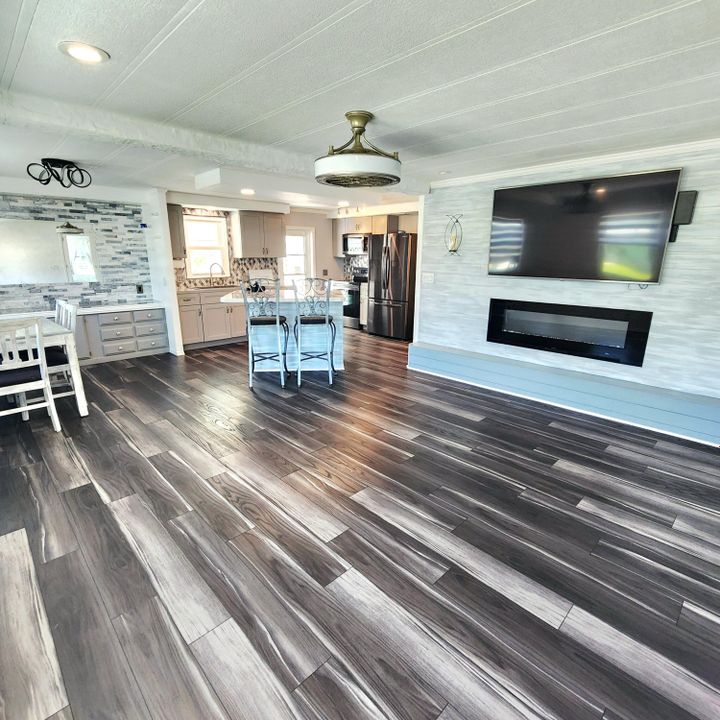 For Sale: $99,000 (2 beds, 2 baths, 1262 Square Feet)