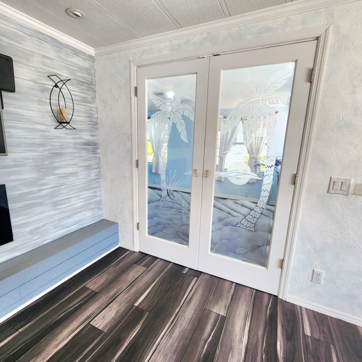 For Sale: $99,000 (2 beds, 2 baths, 1262 Square Feet)