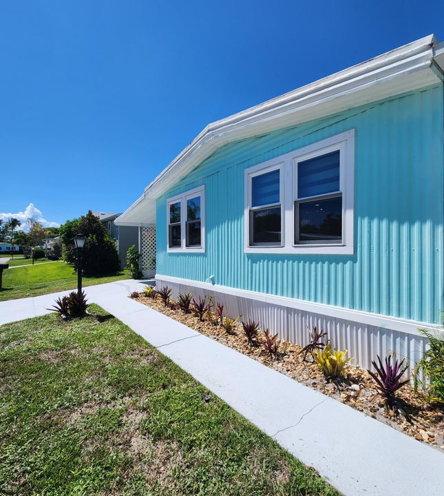 For Sale: $99,000 (2 beds, 2 baths, 1262 Square Feet)