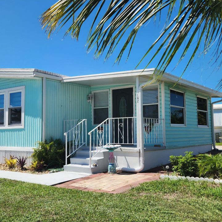 For Sale: $99,000 (2 beds, 2 baths, 1262 Square Feet)